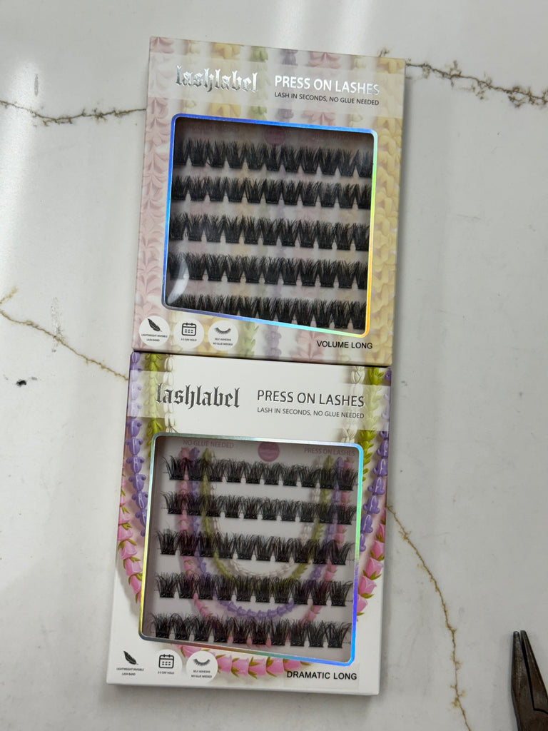 VOLUME LONG PRESS ON LASHES