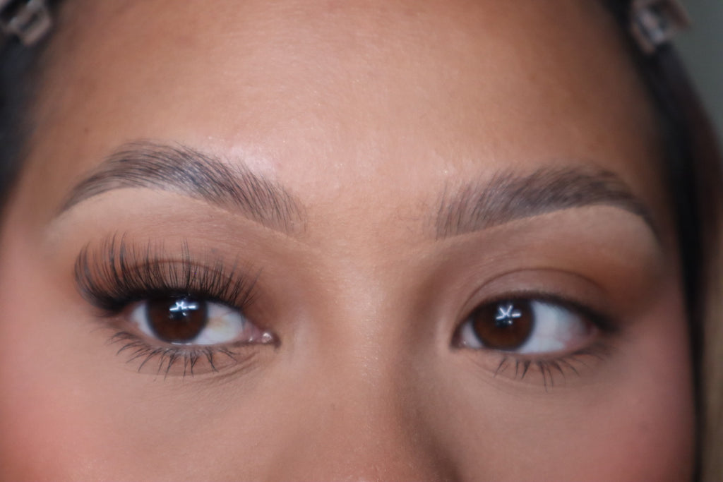 CLASSIC LONG PRESS-ON LASHES