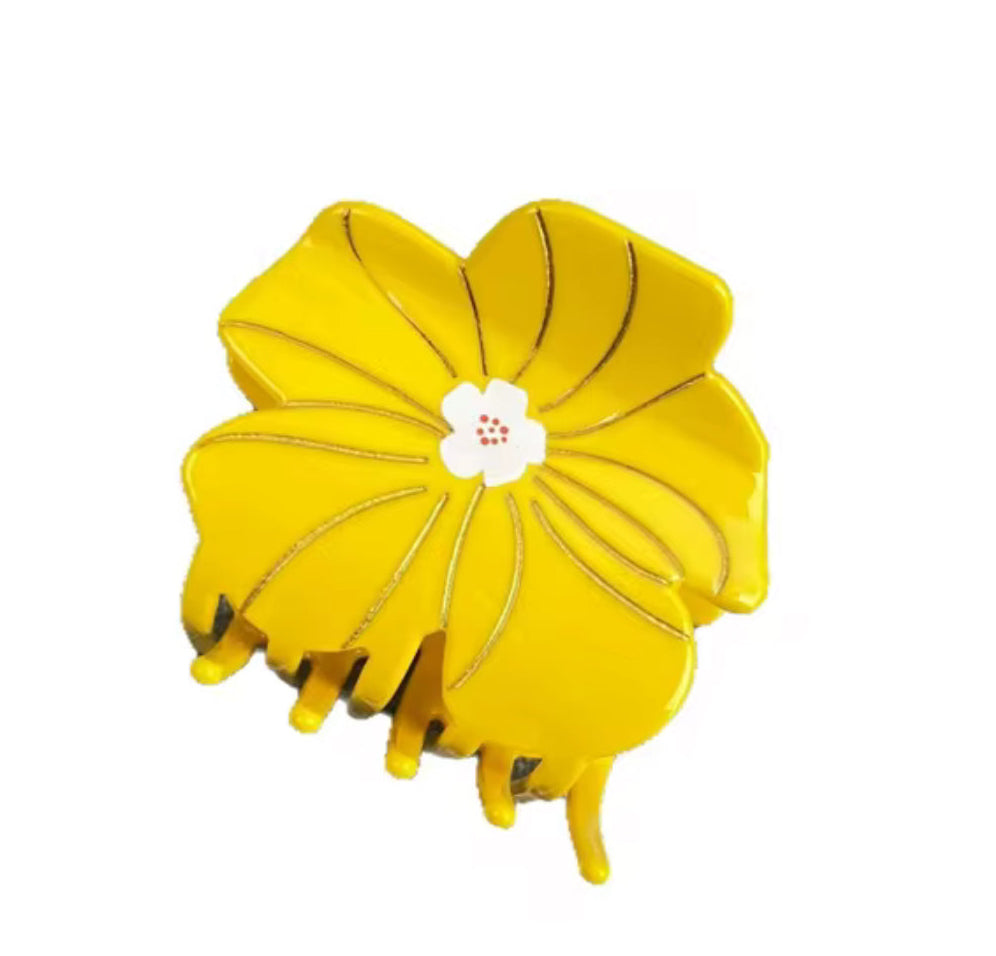 Puakenikeni Clip
